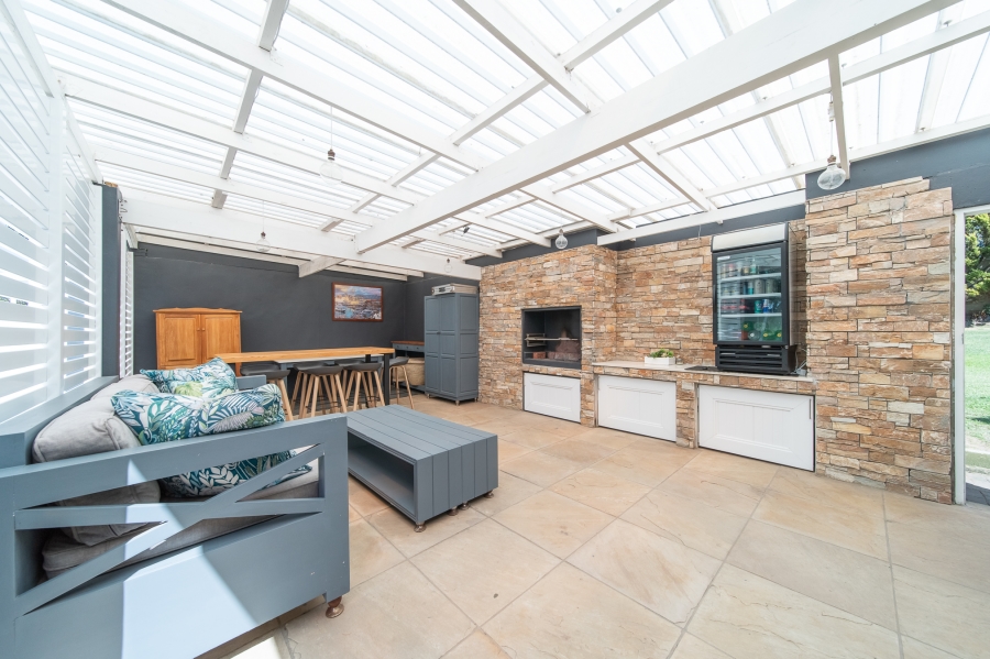 5 Bedroom Property for Sale in Selborne Eastern Cape